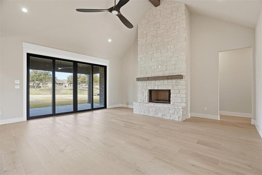 Spacious, unfurnished interior of a new home in Aledo Heights - Aledo ISD, Annetta South (Image 22).