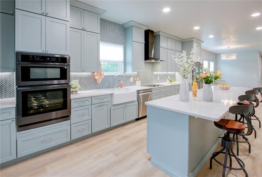 Furnished interior view inside a new home in , St. Petersburg (Image 14).