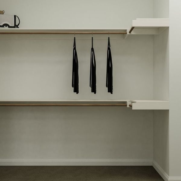 Madura owners walk in closet