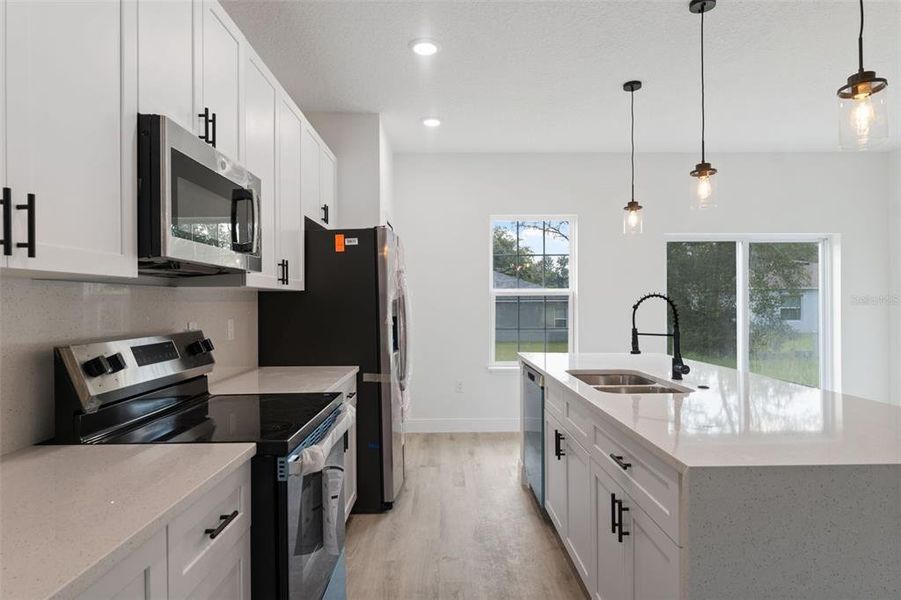 Furnished interior view inside a new home in , Ocala (Image 8).