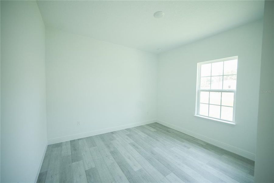 Spacious, unfurnished interior of a new home in , Ocala (Image 36).