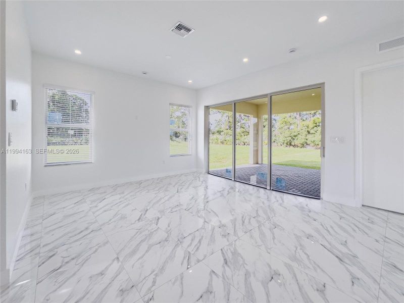 Spacious, unfurnished interior of a new home in , Port St. Lucie (Image 51).