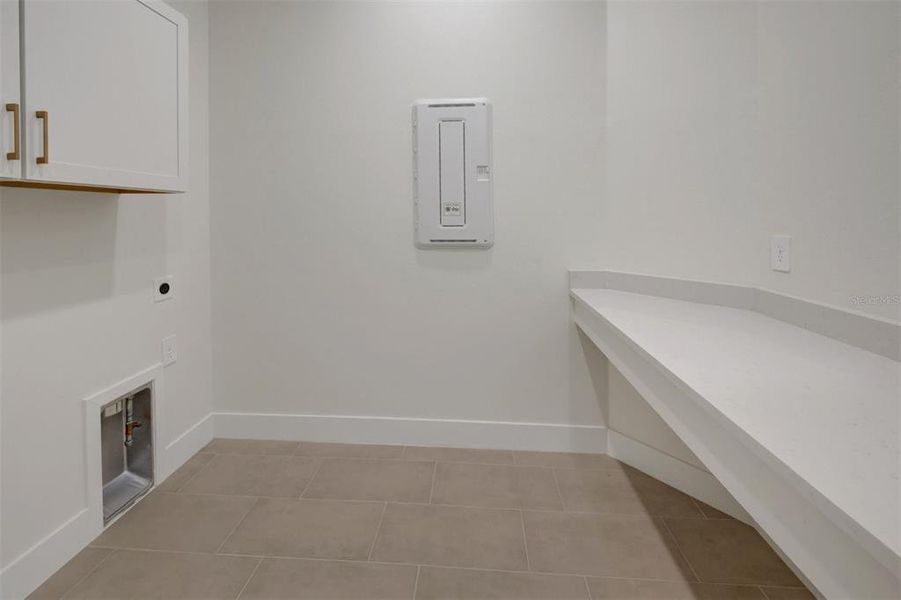 Spacious, unfurnished interior of a new home in Lakeview Crossing – Classic Series, Sarasota (Image 12). Spacious, unfurnished interior of a new home in Lakeview Crossing – Classic Series, Sarasota (Image 12).