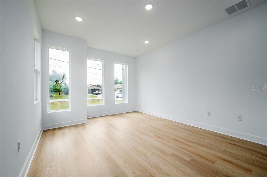 Spacious, unfurnished interior of a new home in , North Port (Image 36).