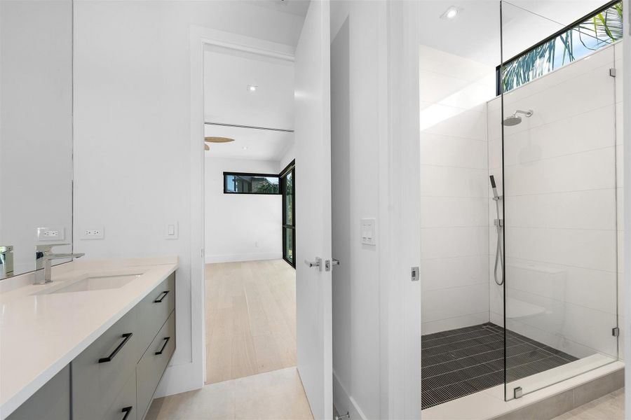 Furnished interior view inside a new home in , Fort Lauderdale (Image 9).