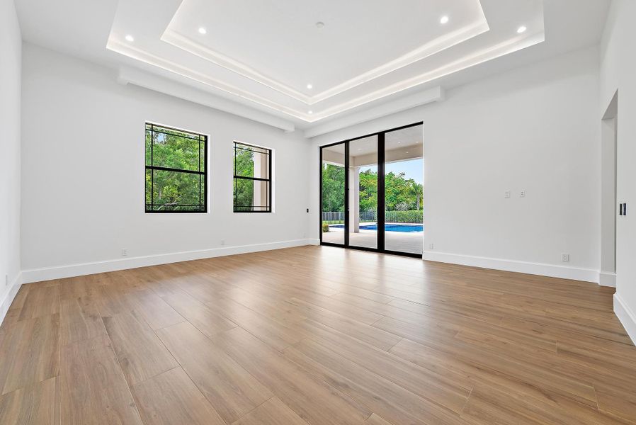 Spacious, unfurnished interior of a new home in , West Palm Beach (Image 24).