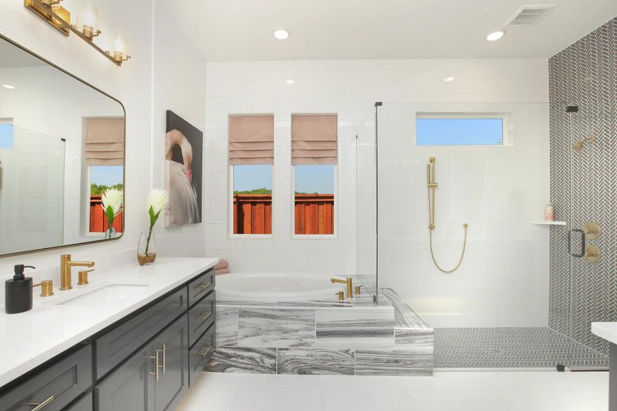 The Lauren II Primary Bath