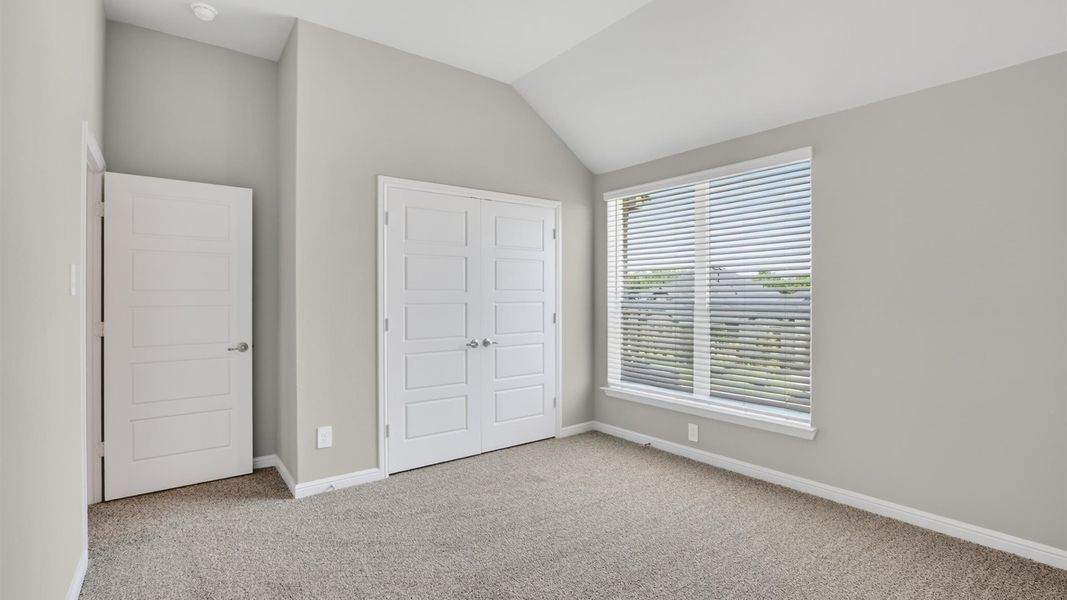 Representative unfurnished interior of a home built from the Wimberley by D.R. Horton in Lakeview Pointe, Midlothian (Image 49).