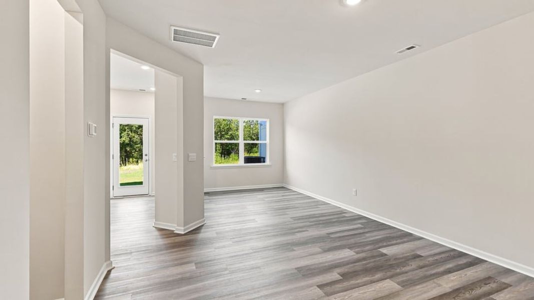 Spacious, unfurnished interior of a new home in Baxter Village, Boiling Springs (Image 14).