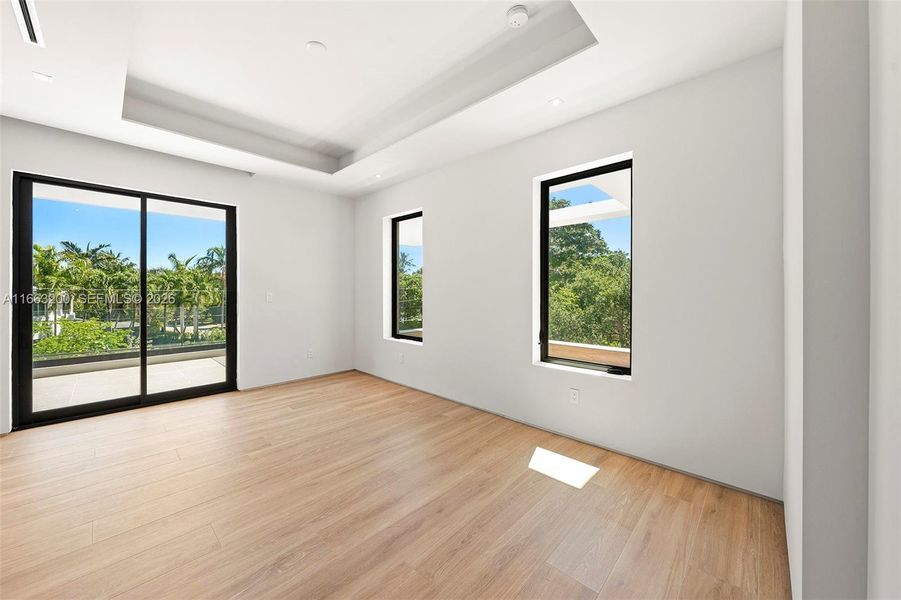 Spacious, unfurnished interior of a new home in , Miami Beach (Image 49). Spacious, unfurnished interior of a new home in , Miami Beach (Image 49).