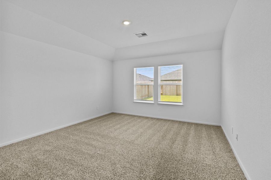 Spacious, unfurnished interior of a new home in The Canopies, Splendora (Image 18).