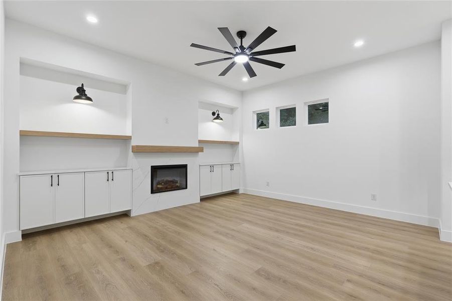 Spacious, unfurnished interior of a new home in , Dallas (Image 12).