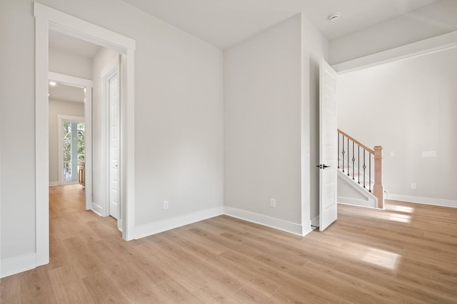 Spacious, unfurnished interior of a new home in Charleston County Homes, Mount Pleasant (Image 34).