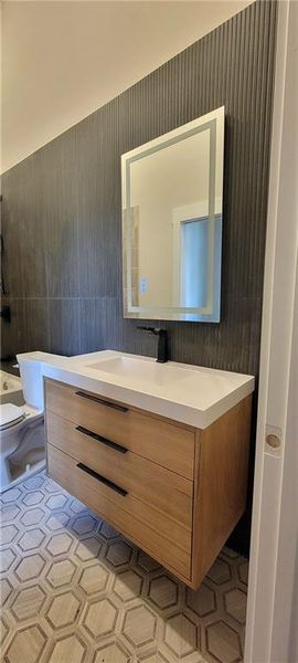 Furnished interior view inside a new home in , Ellijay (Image 11).