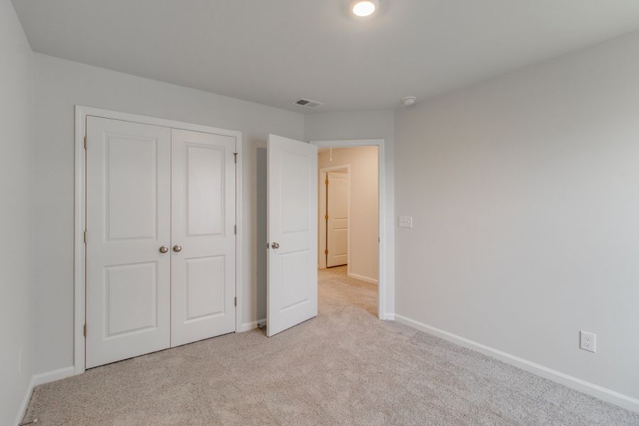 Spacious, unfurnished interior of a new home in Bluefield, Lexington (Image 30). Spacious, unfurnished interior of a new home in Bluefield, Lexington (Image 30).