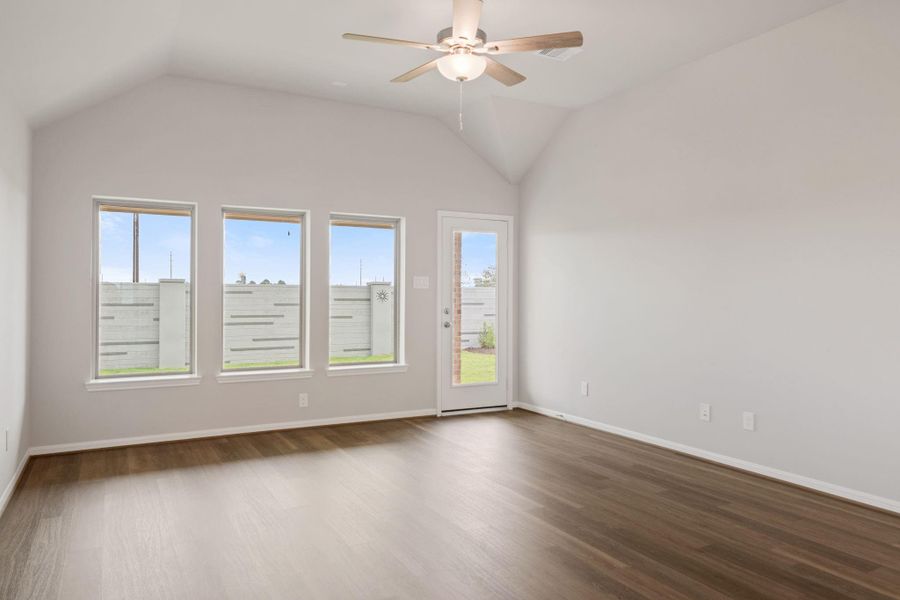 Spacious, unfurnished interior of a new home in Jubilee, Hockley (Image 17).