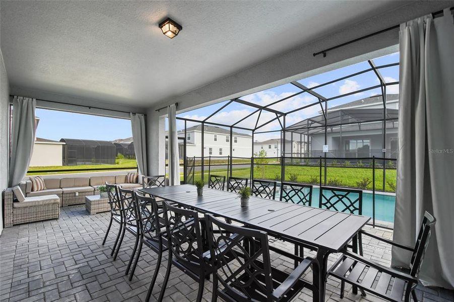 Exterior details and patio area of a home in Windsor Cay Resort, Clermont (Image 21).