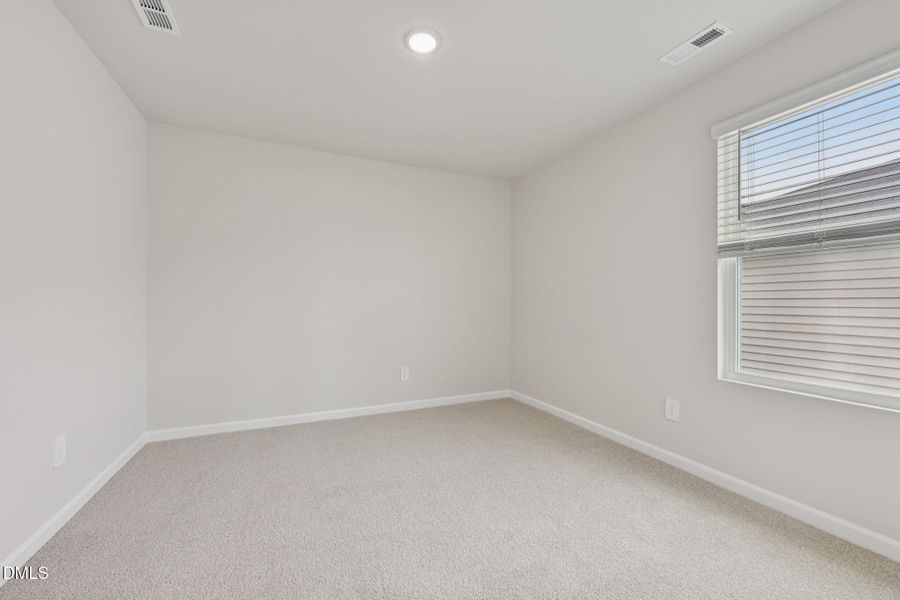 32-web-or-mls-Raleigh - Oak Manor - 744