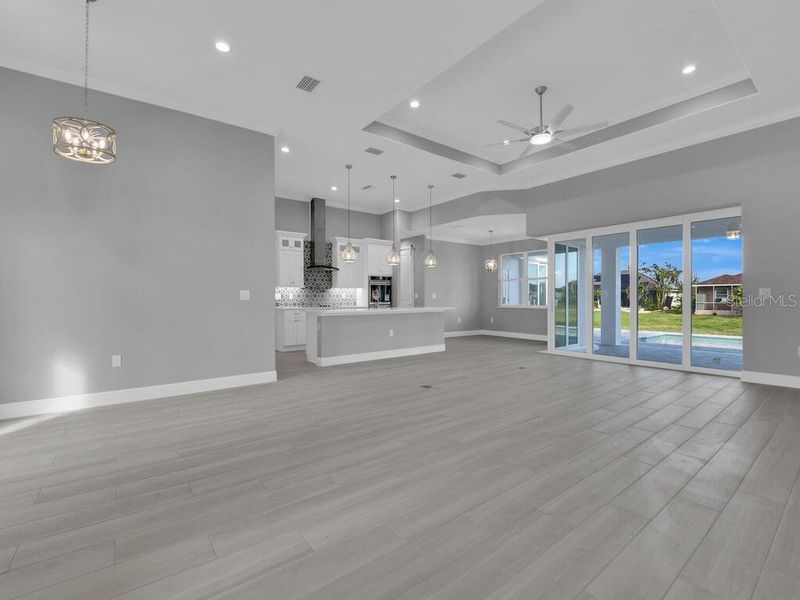 Spacious, unfurnished interior of a new home in , Rotonda West (Image 16).