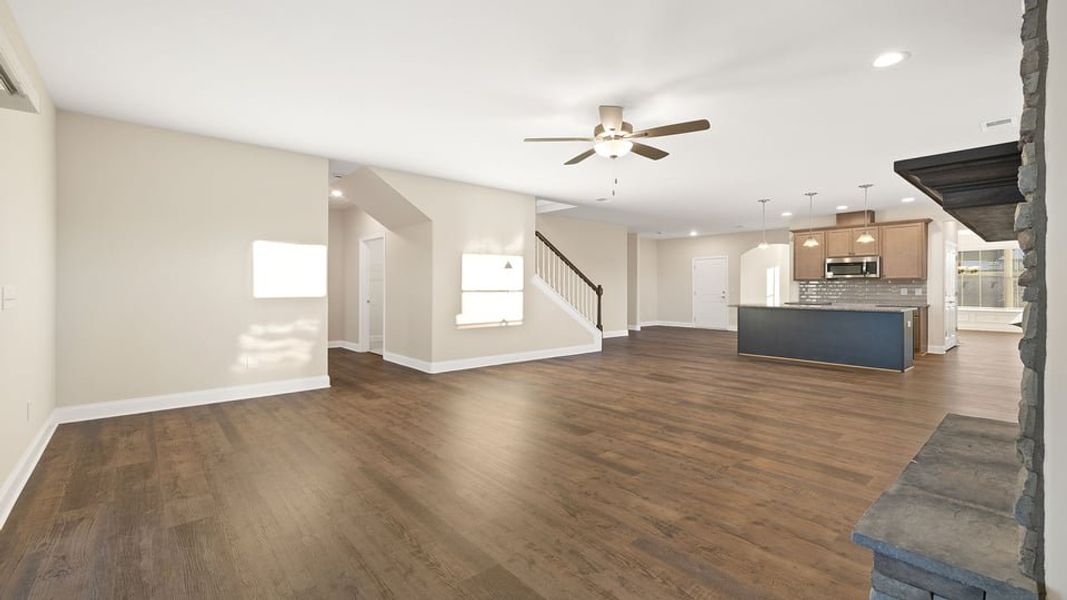 Spacious, unfurnished interior of a new home in Bentley Manor, Greer (Image 27).