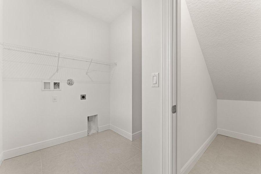 Image 12 of a home in Avila.