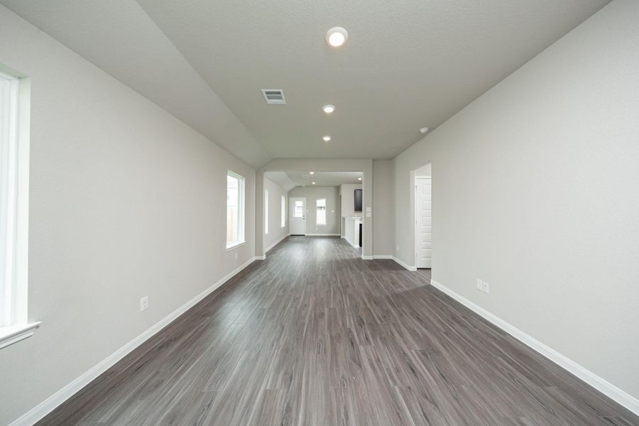 Spacious, unfurnished interior of a new home in Townsend Reserve, Splendora (Image 12). Spacious, unfurnished interior of a new home in Townsend Reserve, Splendora (Image 12).