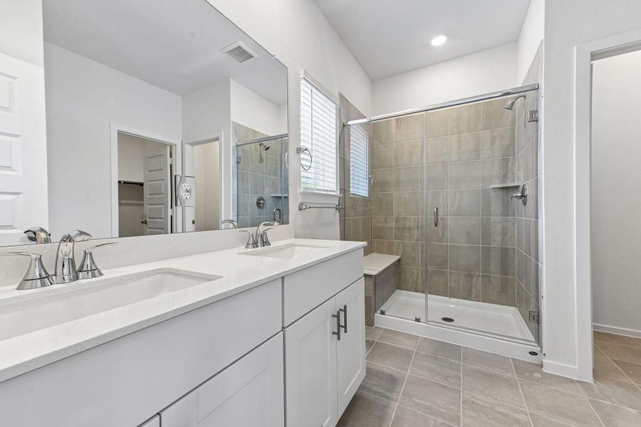 Furnished interior view inside a new home in Kemah Crossing - City Series, Kemah (Image 14).