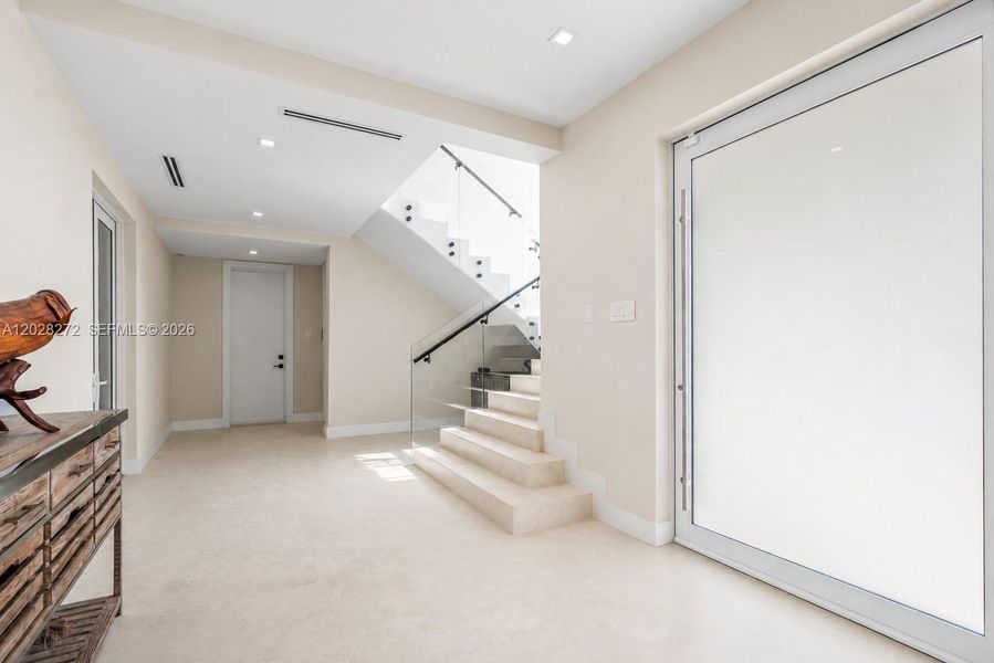Furnished interior view inside a new home in , Marathon (Image 6).