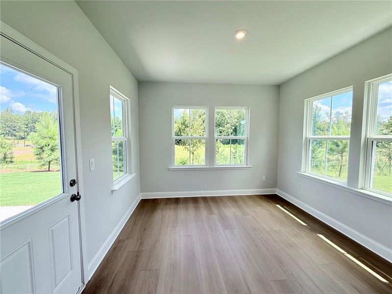 Spacious, unfurnished interior of a new home in Berkeley Mill, Cumming (Image 8).