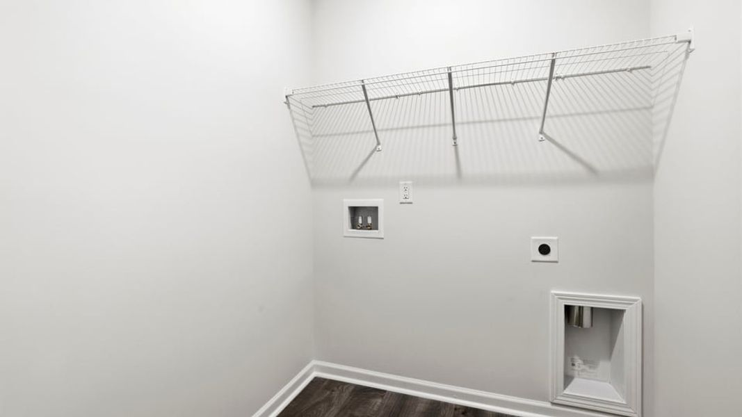 Spacious, unfurnished interior of a new home in Woodglen, Piedmont (Image 33).