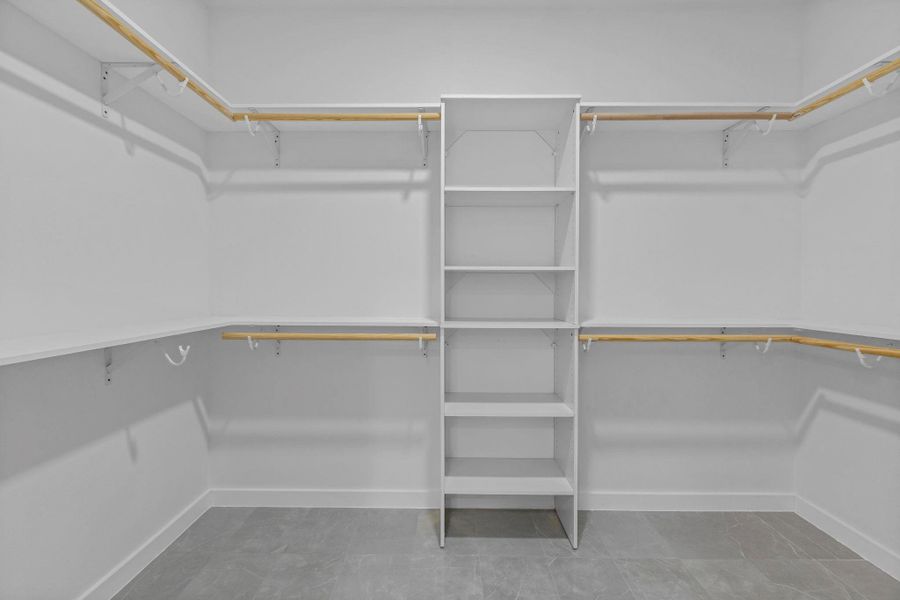 Spacious, unfurnished interior of a new home in , Wimberley (Image 34).