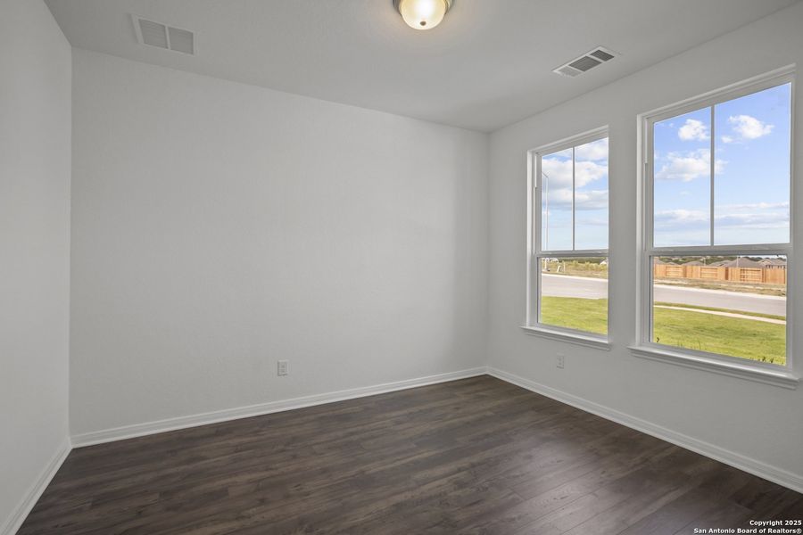 Spacious, unfurnished interior of a new home in Homestead, Schertz (Image 23).