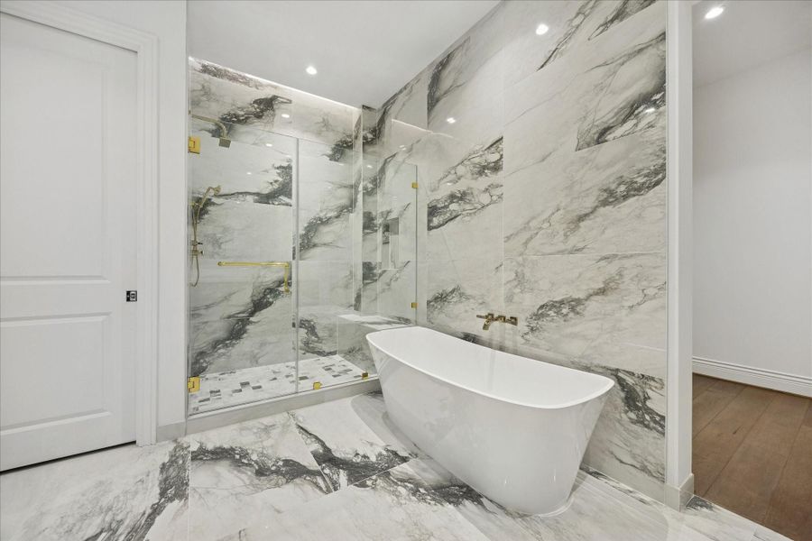 Deep freestanding soaking tub for your spa like escape Deep freestanding soaking tub for your spa like escape