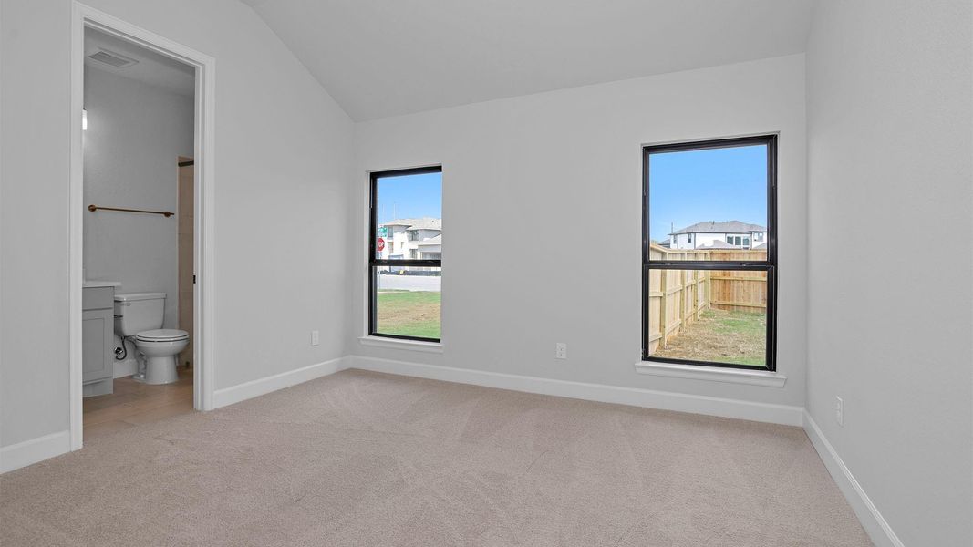 Spacious, unfurnished interior of a new home in Fulbrook On Fulshear Creek 60', Fulshear (Image 3).