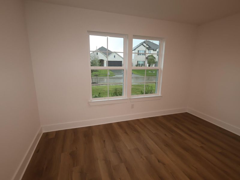 Spacious, unfurnished interior of a new home in Lago Mar, Santa Fe (Image 16).