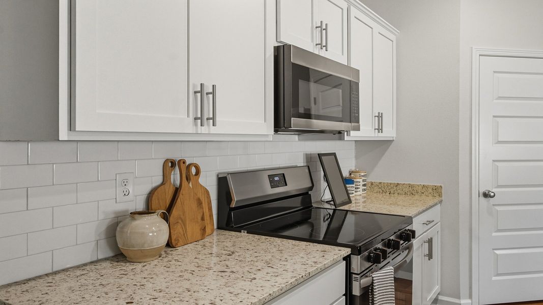 Furnished interior view inside a new home in Misting Springs, Crawfordville (Image 7).