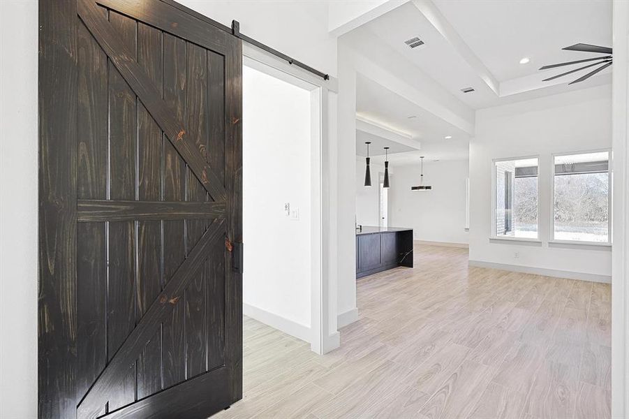 Spacious, unfurnished interior of a new home in , Weatherford (Image 18). Spacious, unfurnished interior of a new home in , Weatherford (Image 18).