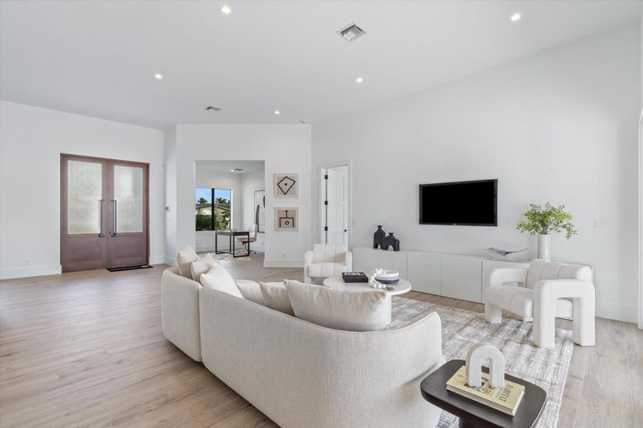 Spacious, unfurnished interior of a new home in , Lighthouse Point (Image 16). Spacious, unfurnished interior of a new home in , Lighthouse Point (Image 16).