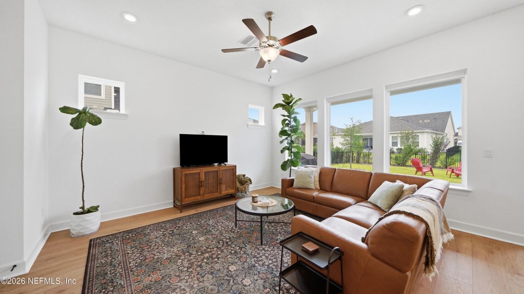 Furnished interior view inside a new home in Seven Pines 40' Front Entry, Jacksonville (Image 12).