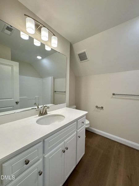 b324eb3d-c0b5-4b94-b19c-87f6a5bcca54