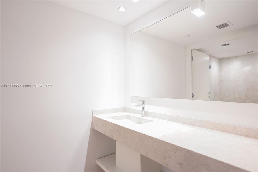 Furnished interior view inside a new home in , Bal Harbour (Image 10).