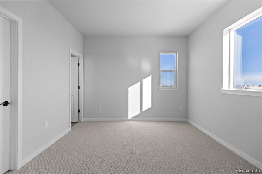 Spacious, unfurnished interior of a new home in Trails at Smoky Hill, Parker (Image 23).