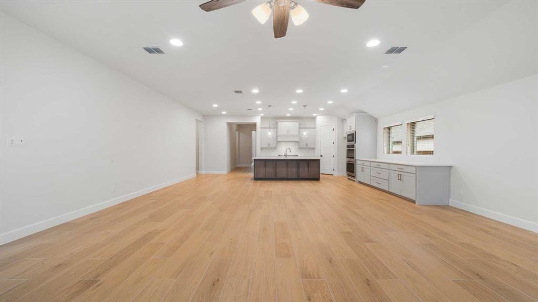 Spacious, unfurnished interior of a new home in Walsh, Fort Worth (Image 15).