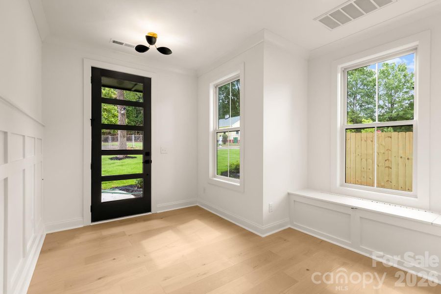 Spacious, unfurnished interior of a new home in , Charlotte (Image 23).