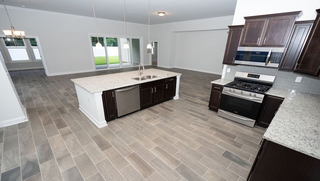 Representative furnished interior of a home built from the CUMBERLAND by D.R. Horton in Waterbridge, Myrtle Beach (Image 6).