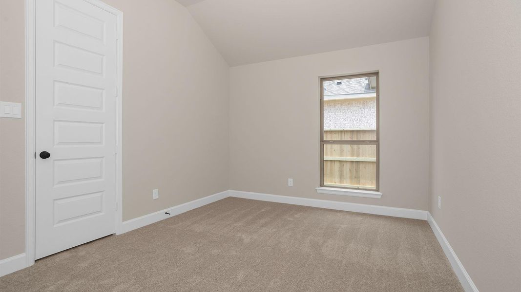 Spacious, unfurnished interior of a new home in Meridiana, Manvel (Image 9).