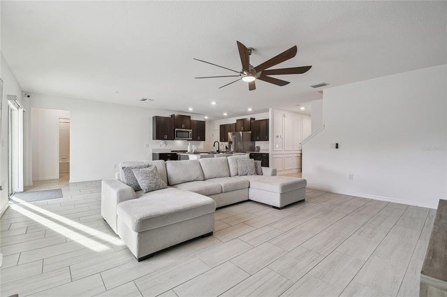 Furnished interior view inside a new home in , Land O' Lakes (Image 36). Furnished interior view inside a new home in , Land O' Lakes (Image 36).