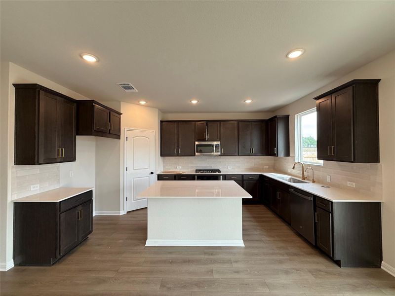 Furnished interior view inside a new home in Berry Creek Highlands, Georgetown (Image 8). Furnished interior view inside a new home in Berry Creek Highlands, Georgetown (Image 8).