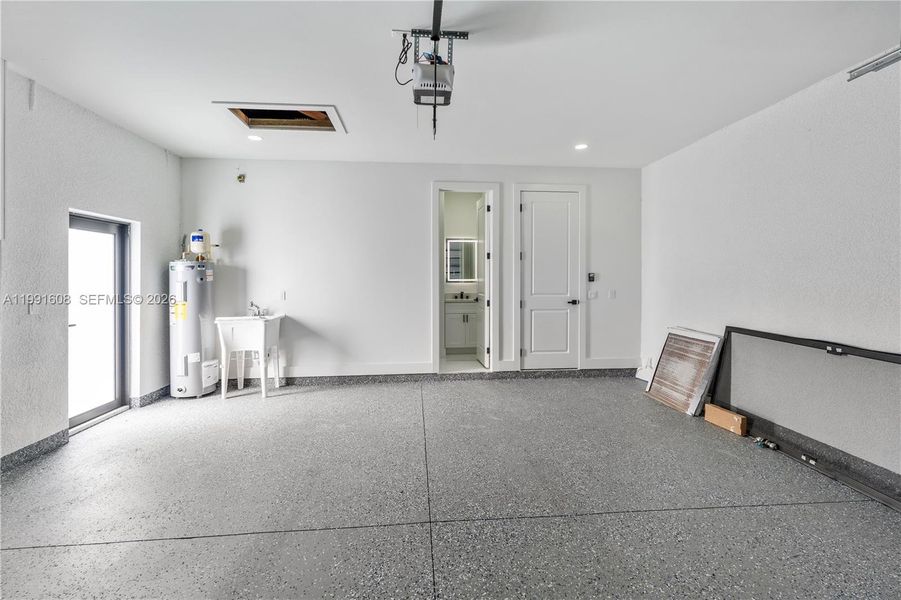 Spacious, unfurnished interior of a new home in , Lehigh Acres (Image 47). Spacious, unfurnished interior of a new home in , Lehigh Acres (Image 47).