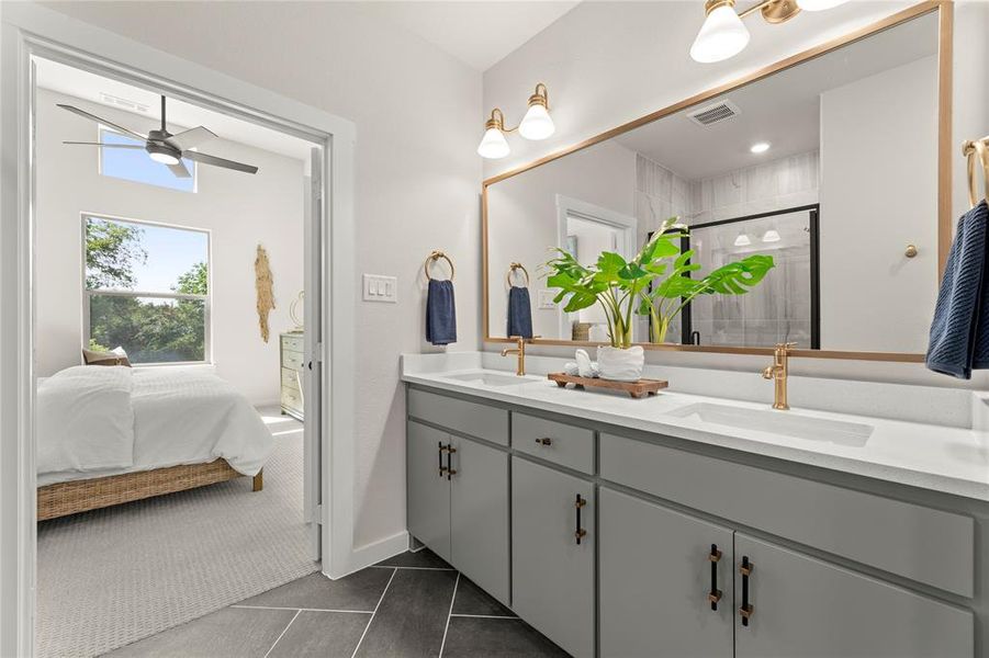 Furnished interior view inside a new home in Cottonwood Creek, Wylie (Image 15).